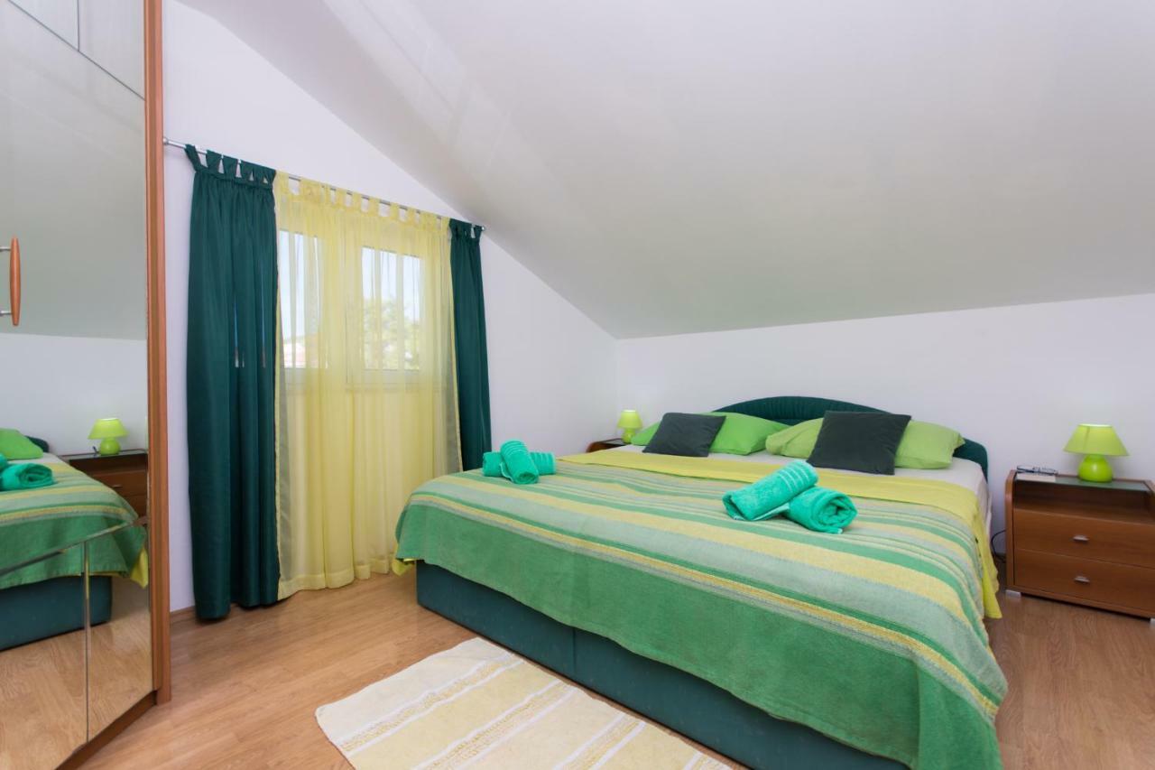 Apartmani Zana Okrug Gornji Exterior photo